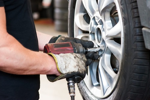 4 Tips for Preventing Uneven Tire Wear With Wheel Alignment  