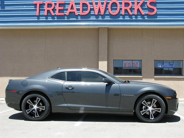 Upgrade Your Vehicle with Aftermarket Wheels from Treadworks® 